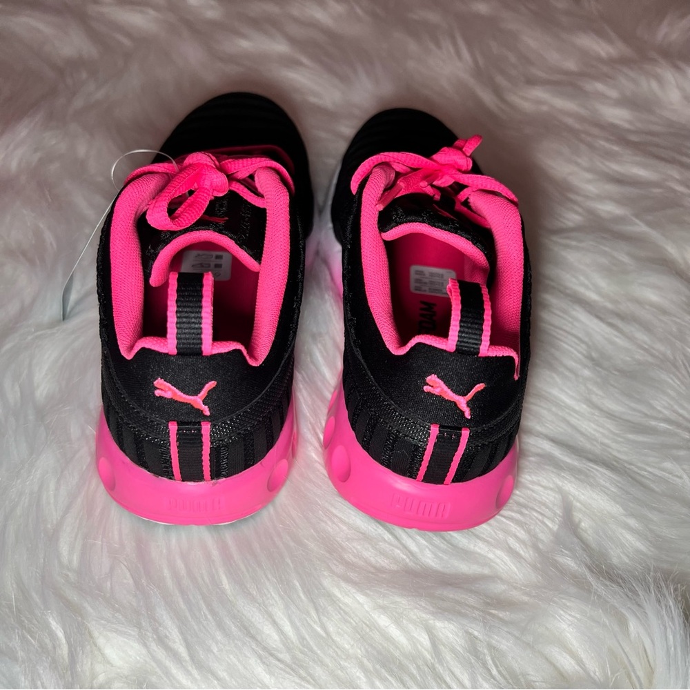 Puma Carson Linear In Black/Pink